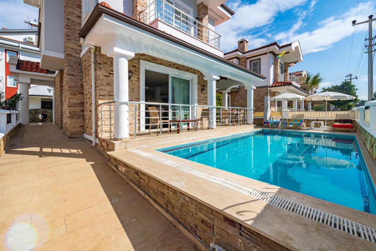 Villa Yasam Park - Luxury 8 Person - Fethiye Calis Beach 90Mt Εξωτερικό φωτογραφία