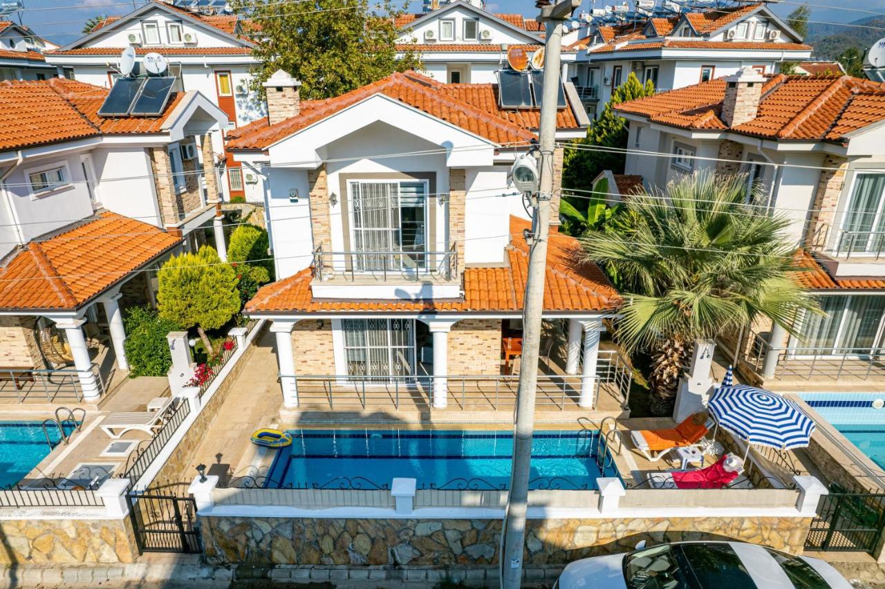 Villa Yasam Park - Luxury 8 Person - Fethiye Calis Beach 90Mt Εξωτερικό φωτογραφία